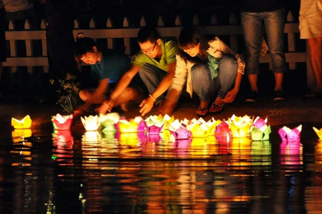 Vietnamese festivals Wandering Souls Day (Vu Lan Festival)